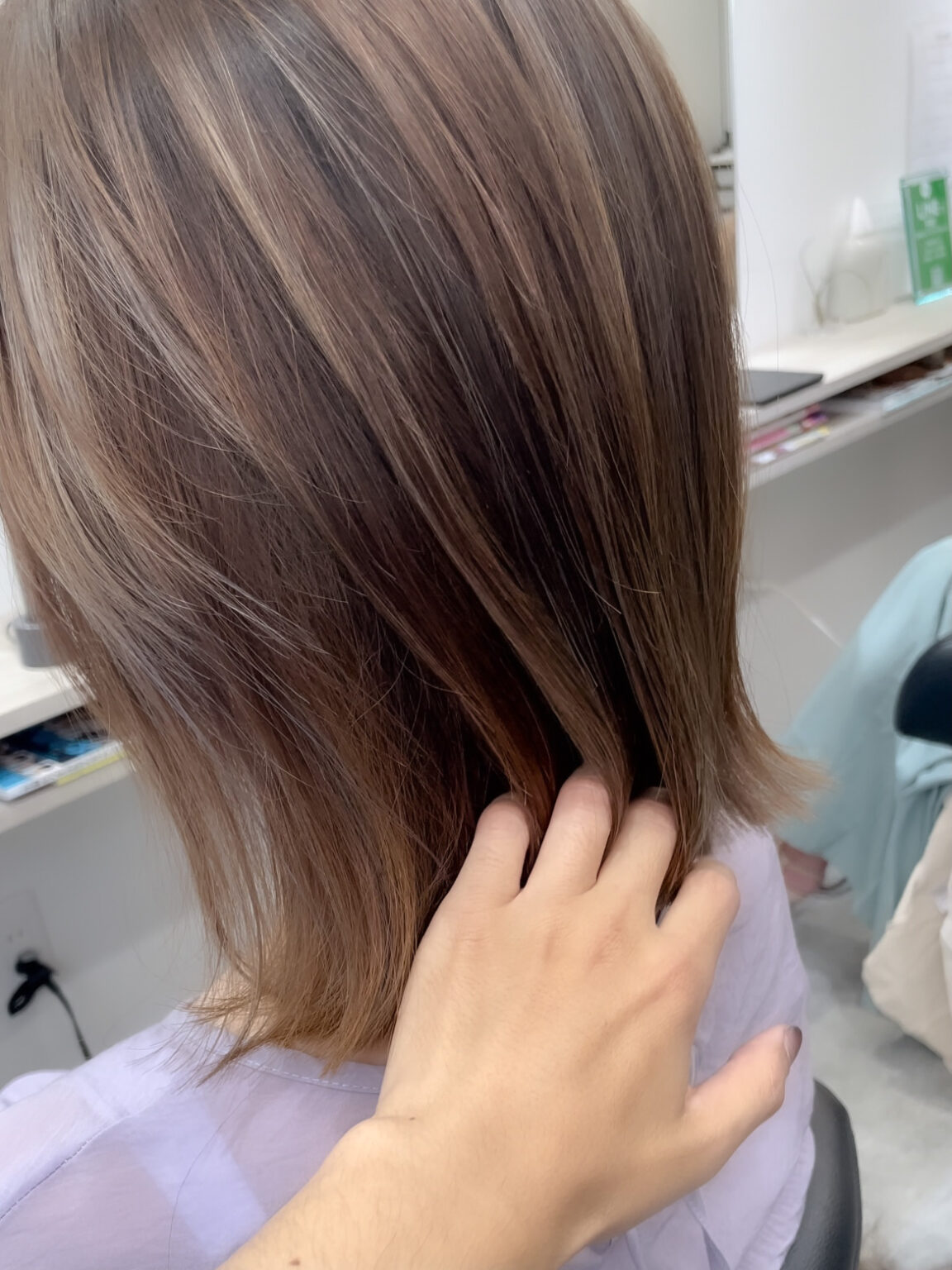 出産前に結べる長さでバッサリとハイライトボブに 阿佐ヶ谷でショートヘアに特化した美容師 石井さんのショートヘアページ